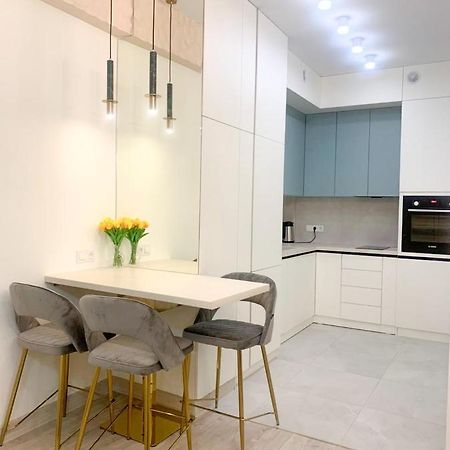 City Centre New Appartment 예레반 외부 사진