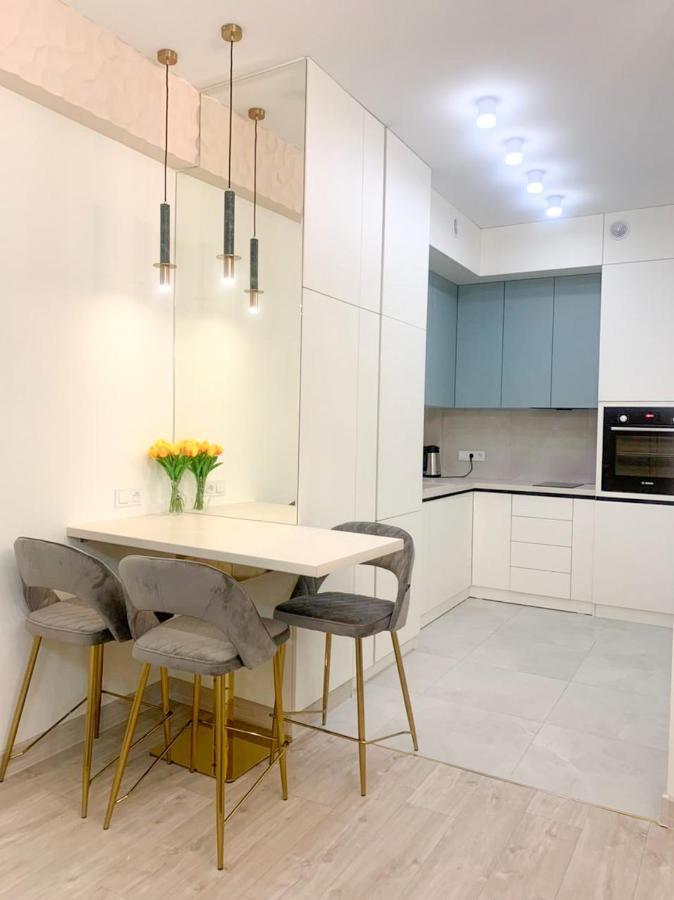 City Centre New Appartment 예레반 외부 사진