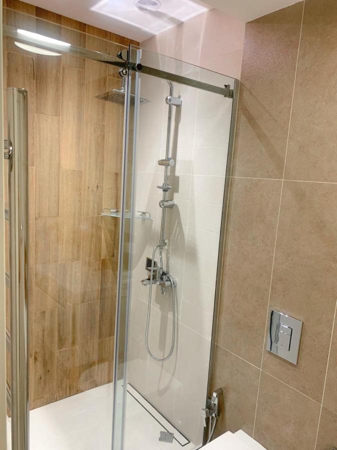 City Centre New Appartment 예레반 외부 사진